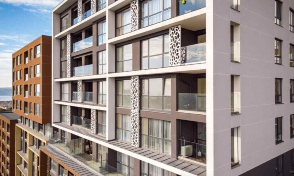 10-Story Building
