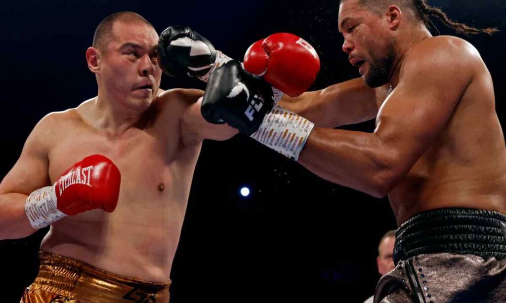 Heavyweight-Boxer
