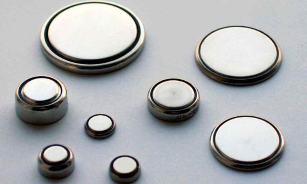 Small Button or Coin Cell Battery