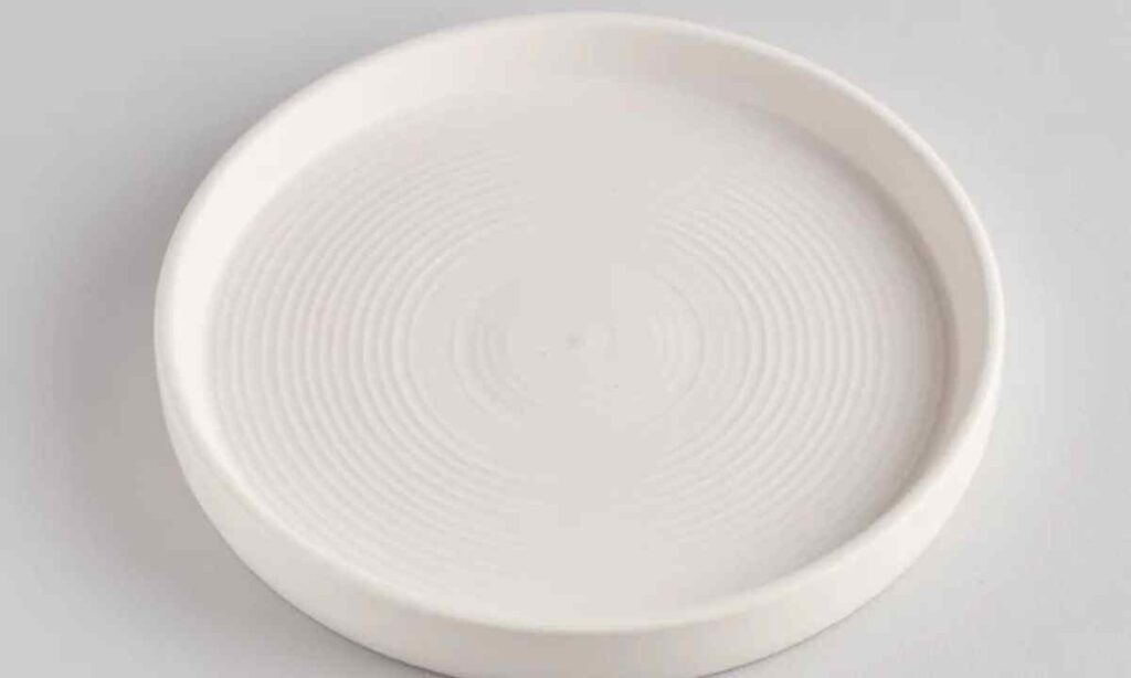 A Large Candle Plate