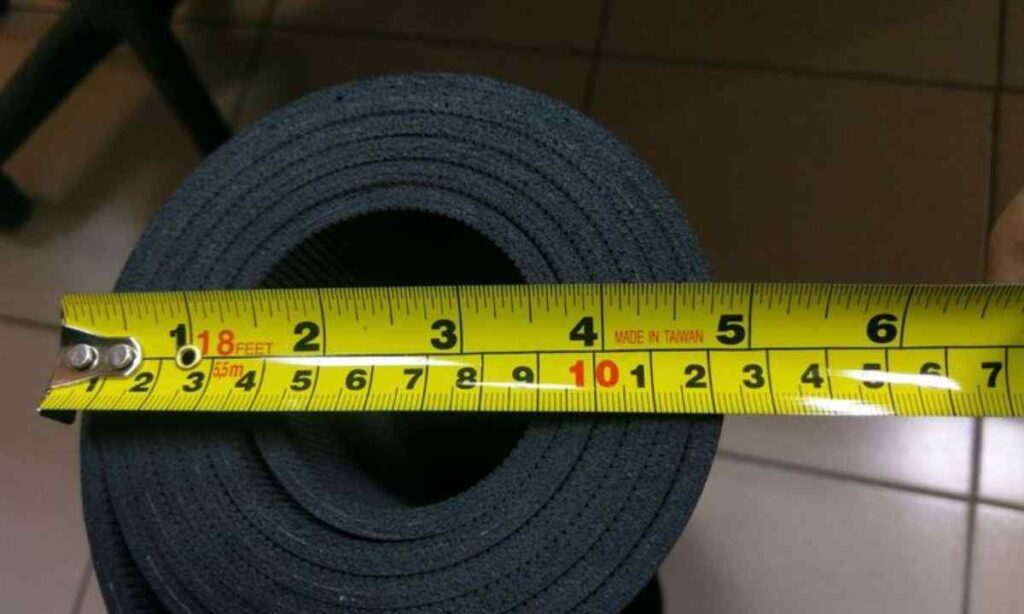 Yoga Mat (Rolled Up, Cylinder Length)